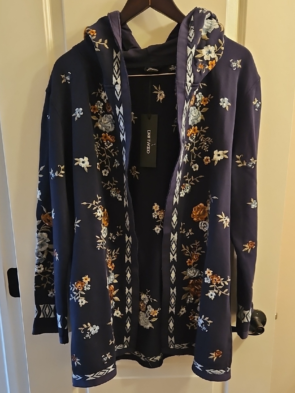 NWT DRIFTWOOD Navy Shelly Floral Embroidered Hooded Cardigan, XL, Eclectic - Picture 3 of 11